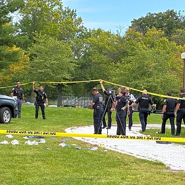 2 people stabbed, 2 suspects in custody at New York community college