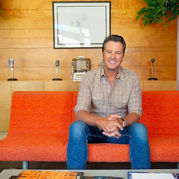 Luke Bryan addresses AI criticism ahead of new album 'Signs' | Exclusive