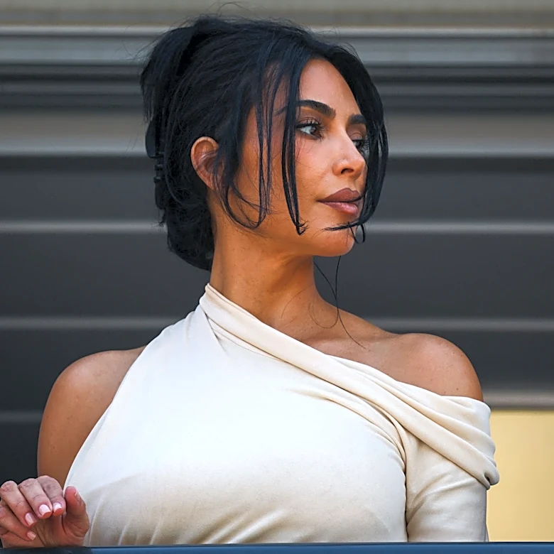 Kim Kardashian's esophagitis diagnosis raises concerns over dad's death