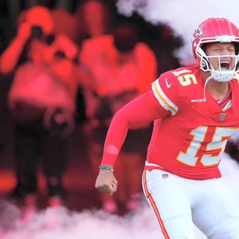 Patrick Mahomes practices fully, will play in Week 2