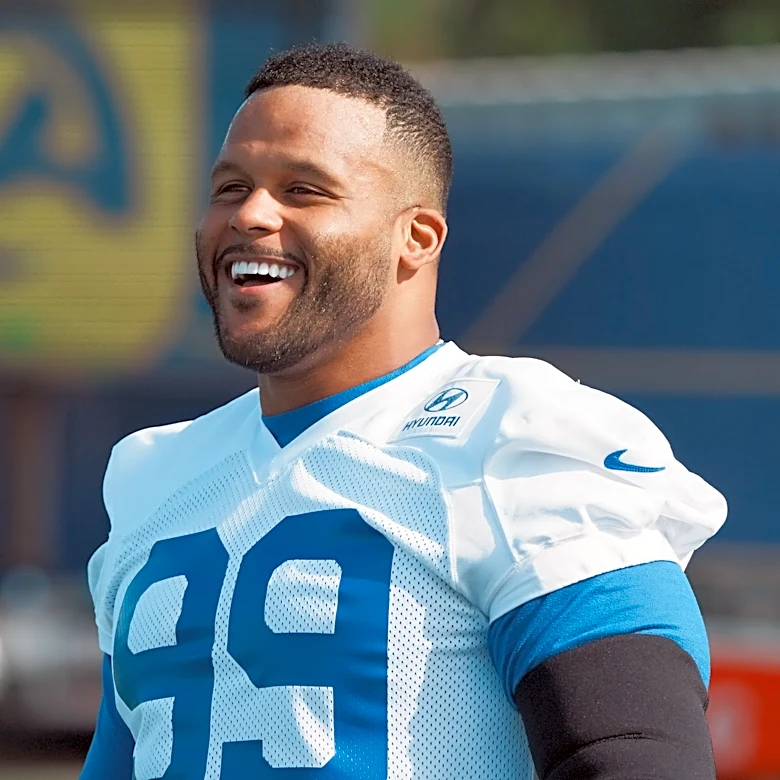 Will Aaron Donald play for Rams against Giants? 'That's the plan,' he says