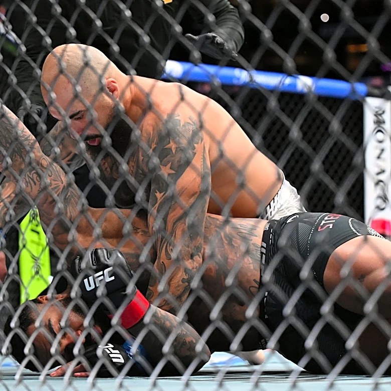 Sean Sharaf shocks Gable Steveson with KO win in just 12 seconds at UFC 331
