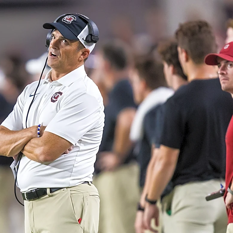 South Carolina fans chant 'Fire Beamer' after collapse vs Mississippi State