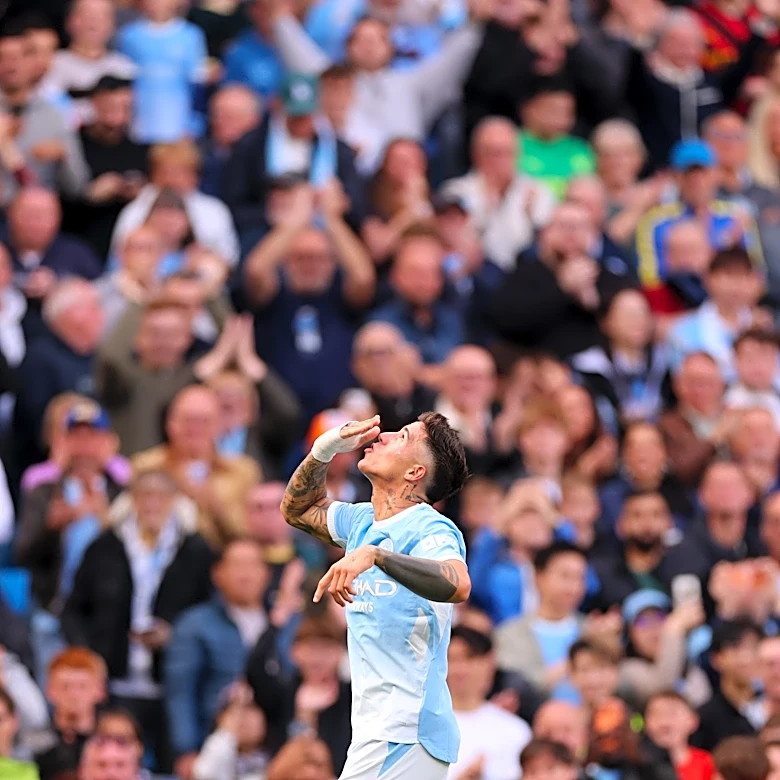 Enzo Fernandez scores first Man City goal with brilliantly disguised free kick