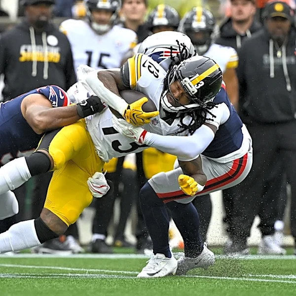 Rico Dowdle exits early due to toe injury