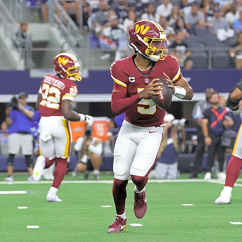 Jayden Daniels injury update as Commanders QB injures elbow in Week 2