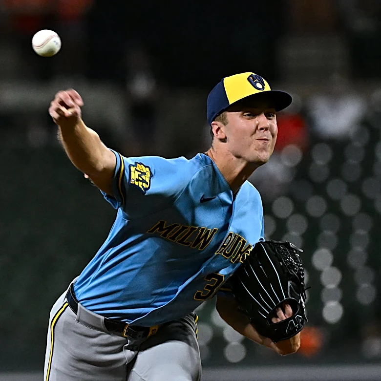On way to playoffs, Brewers stop to smell the flowers: A club-record 98 wins