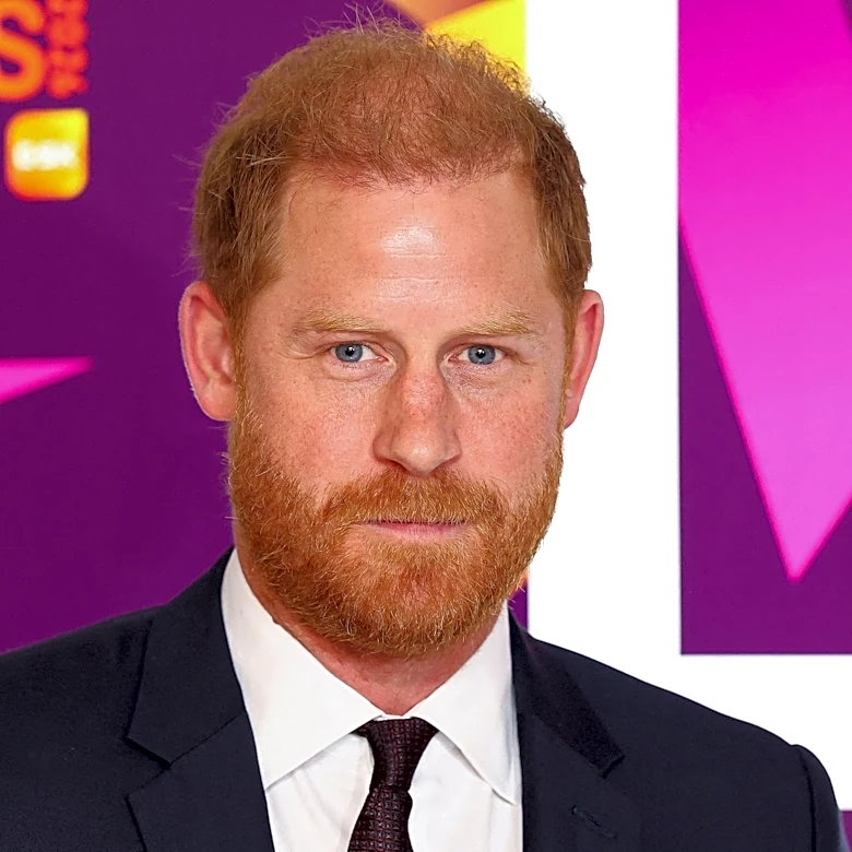 Prince Harry steps out in London without Meghan amid royal drama