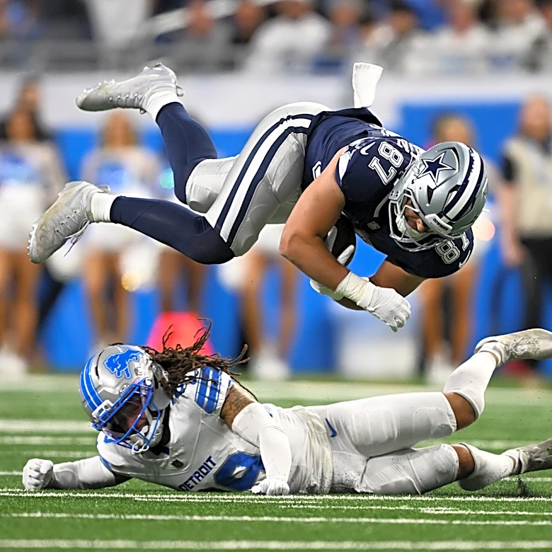 Avonte Maddox out for the season