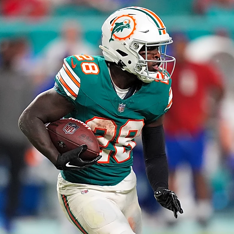 Chiefs at Dolphins: Predictions, picks and odds for NFL Week 3 game