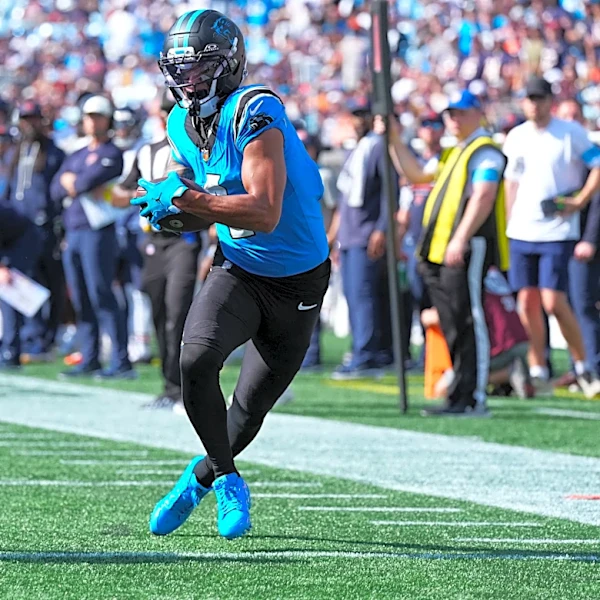 Panthers at Browns: Predictions, picks and odds for NFL Week 3 game