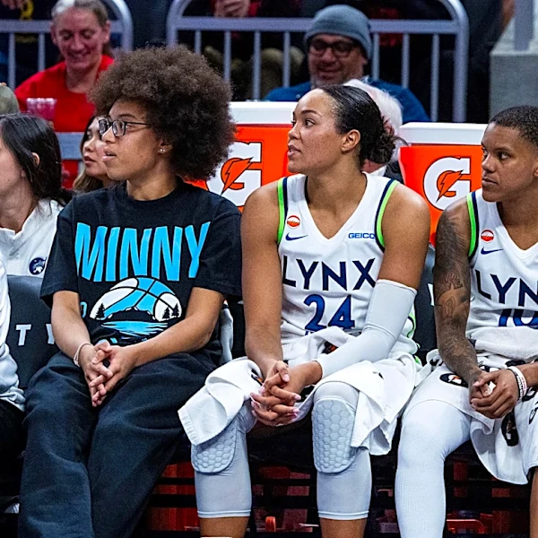 Minnesota Lynx back into WNBA playoffs' top seed after loss by Golden State Valkyries