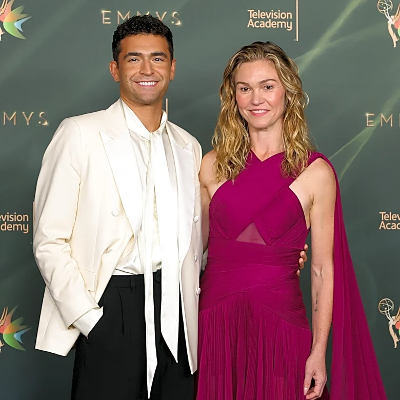 Julia Stiles admits she had a 'big old cry-fest' after 'Dancing with the Stars' stumbles