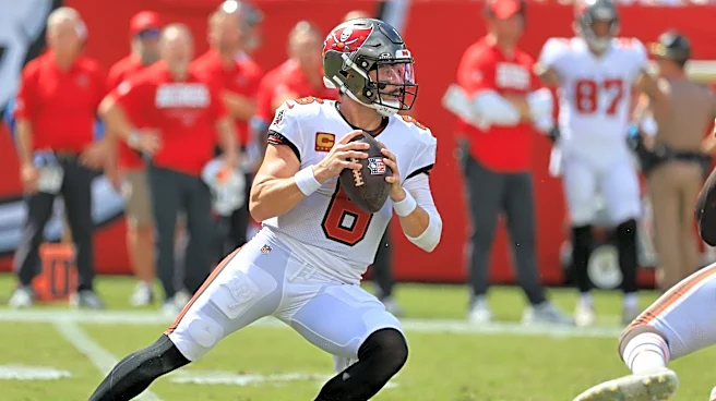 Baker Mayfield fully takes part in practice