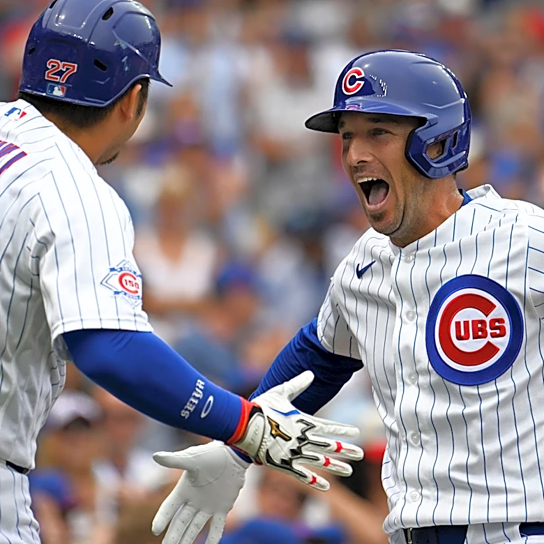 Alex Bregman's wild MLB playoff streak has him in rare air – injured face willing