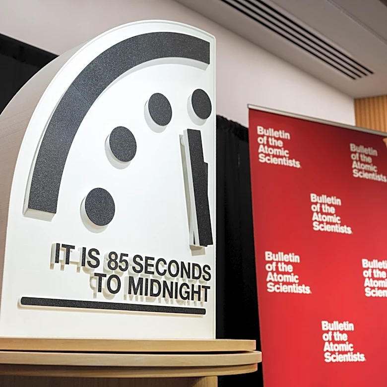 Will AI kill us all? Doomsday Clock expert compares it to Manhattan Project