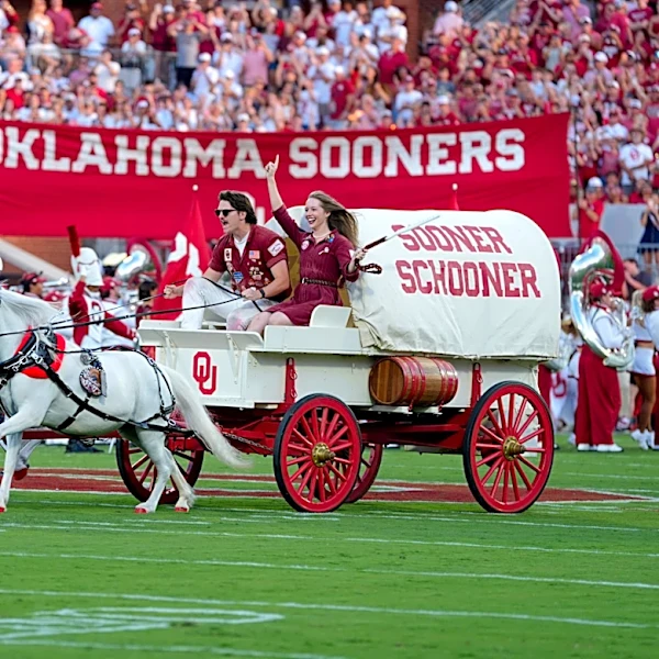 This 5-star Oklahoma tight end commit just had the biggest tackle of the weekend