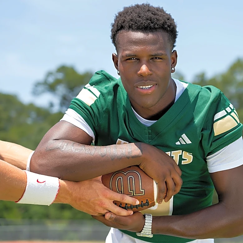 Elite Mississippi high school RB, Miami commit scores in all ways in lopsided win