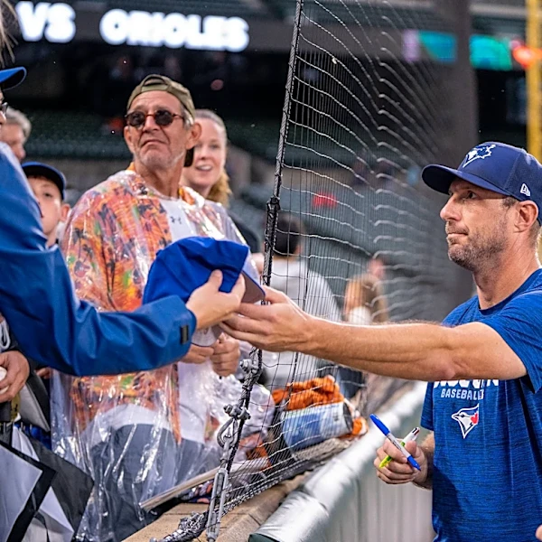 Max Scherzer wishes Justin Verlander well, leaves door open for 2027 return