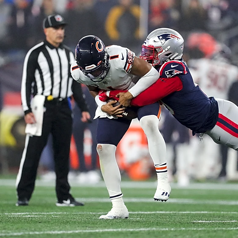 49ers checking out linebackers