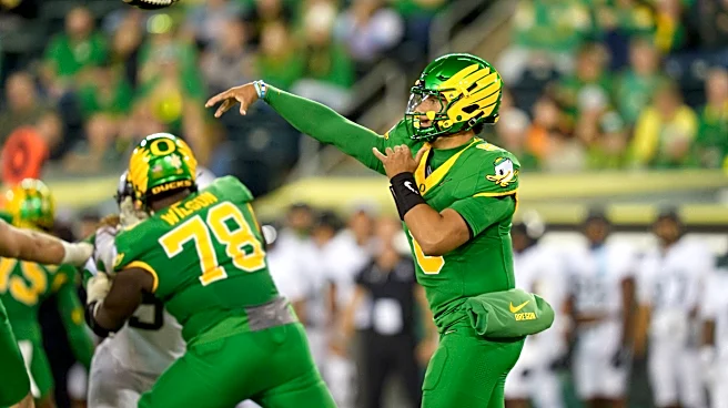 Who is Oregon backup QB? Dylan Raiola forced into action after Dante Moore injury
