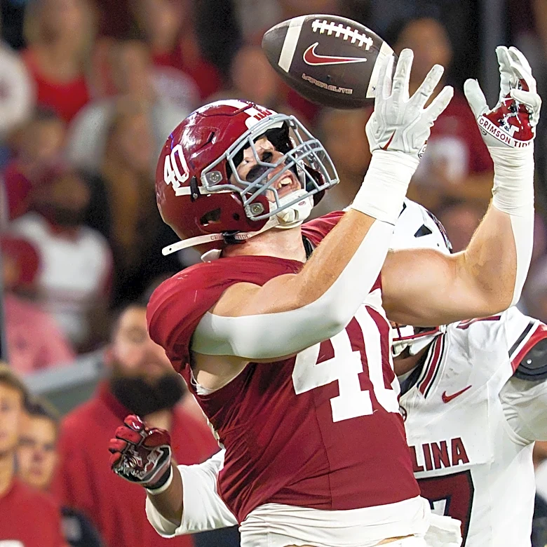 Alabama TE Josh Ford reacts after Dylan Stewart punches him: 'It was awesome'