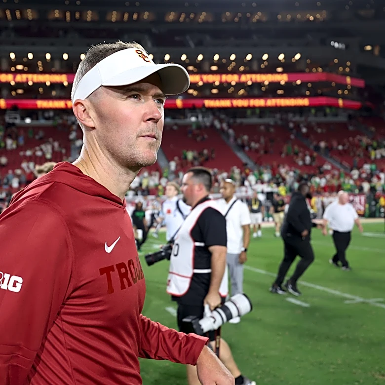If Lincoln Riley can't figure out USC football now, he never will | Opinion