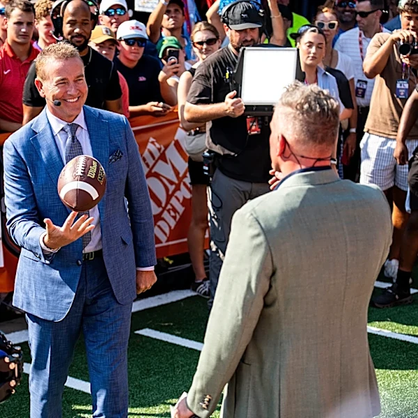 'College GameDay' breaks from SEC tour to visit Ohio State-Iowa in Week 5