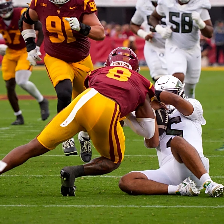 Dante Moore injury update: Oregon QB reportedly not expected to miss season
