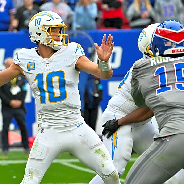 Tom Brady rips brutal Justin Herbert interception: 'Poor decision'