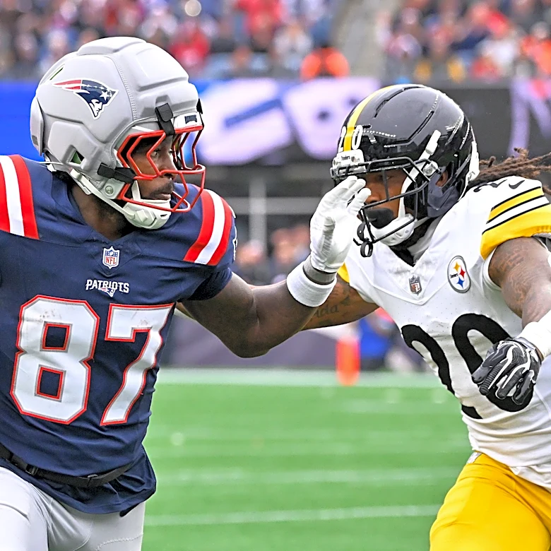 Another three-catch day for Romeo Doubs in Week 3