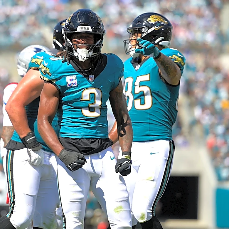 Jakobi Meyers breaks out against New England