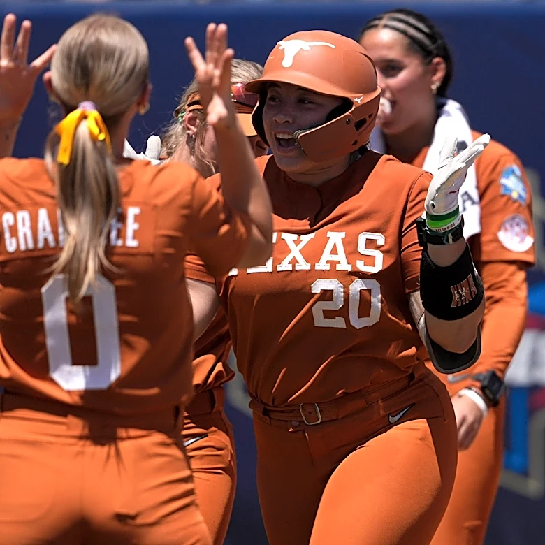 Why No. 1 softball recruit Michaela Landers chose Texas as her future home