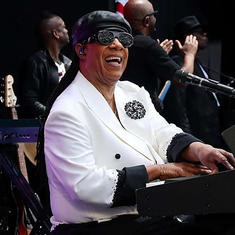 Stevie Wonder releases first new album in over 2 decades