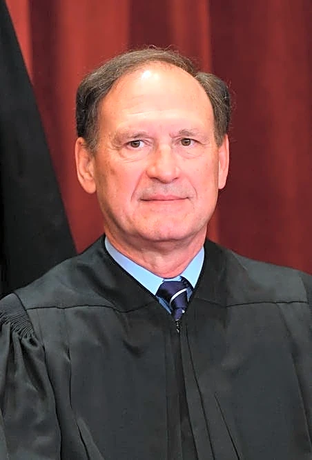 Supreme Court Justice Alito steps aside from landmark climate change case