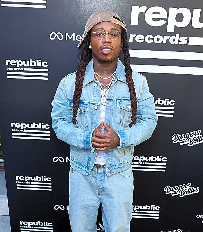 R&B singer Jacquees arrested on DUI, battery charges after being found 'passed out'