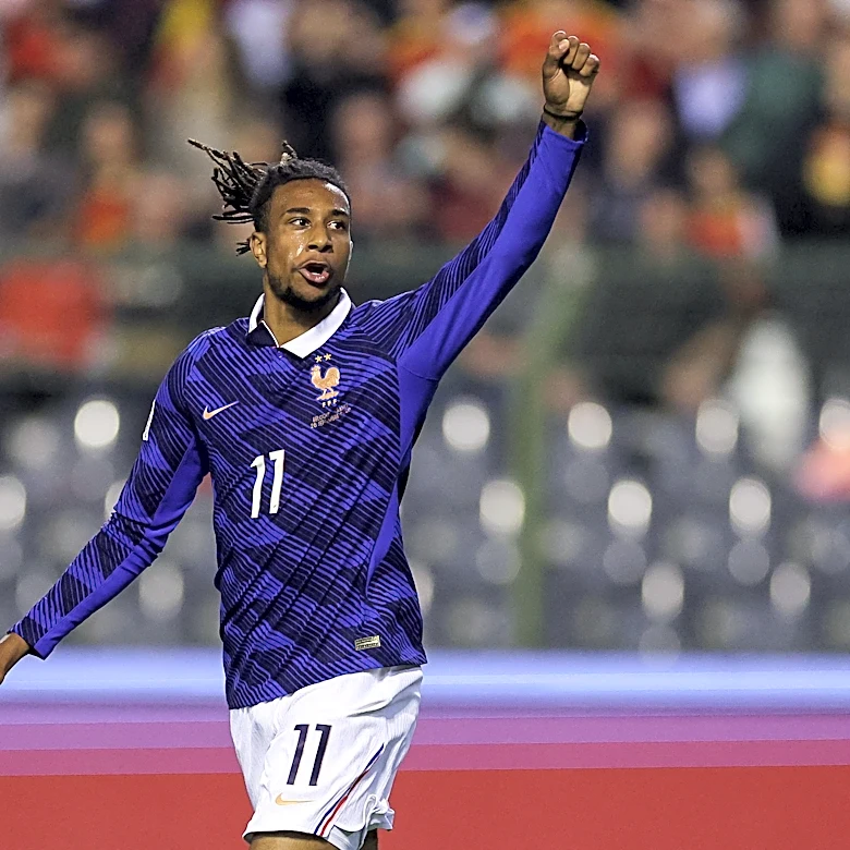 Michael Olise drills game-winning goal for France and Zizou has hilarious reaction