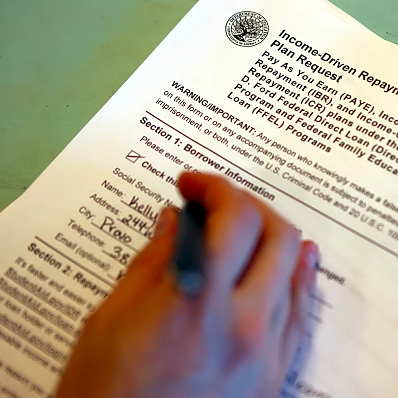 Last call for student loan borrowers to lock in added discount
