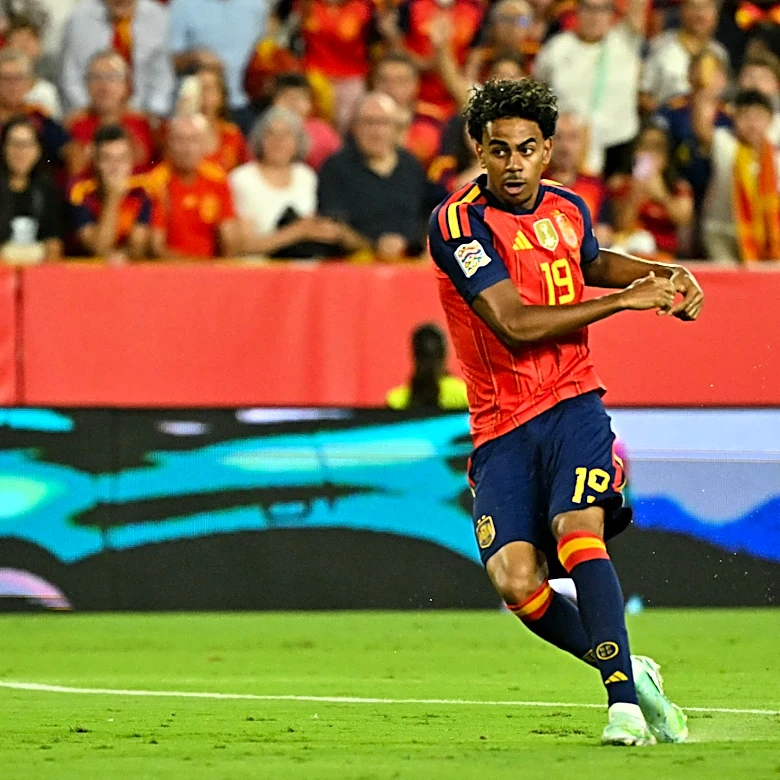 Lamine Yamal scores second-minute goal in second consecutive Spain match