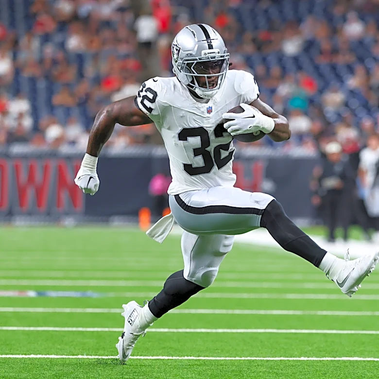 Texans sign Dare Ogunbowale from Raiders practice squad