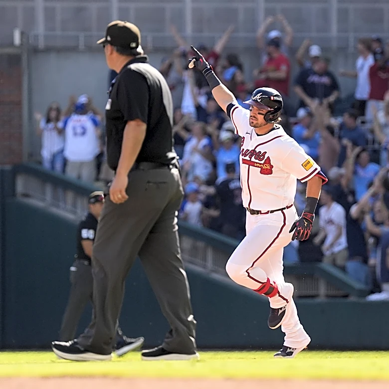 Watch Braves' Austin Riley deliver dramatic go-ahead home run vs Phillies