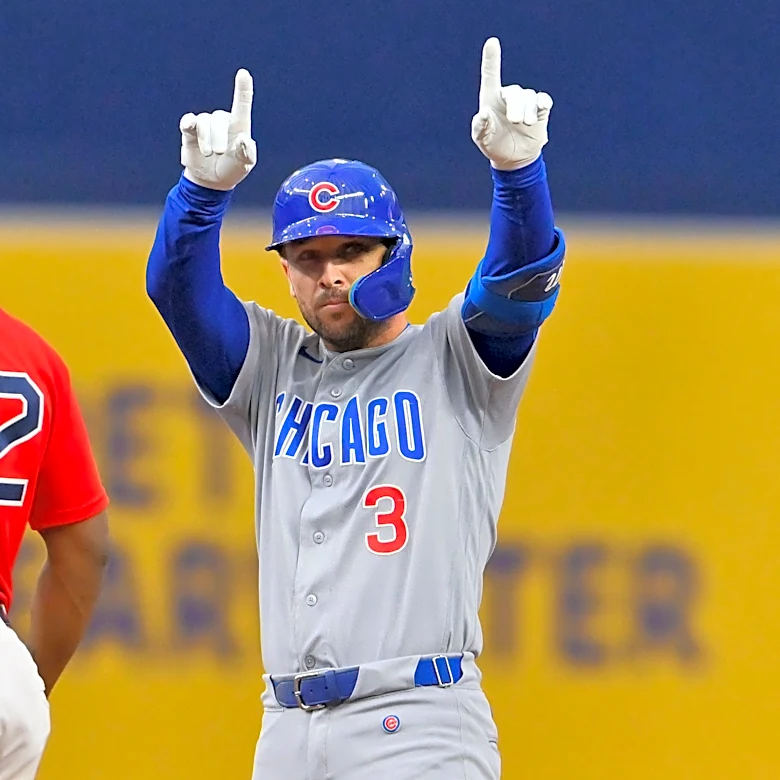 What happened to Alex Bregman? Scary injury can't keep Cubs slugger from MLB playoffs