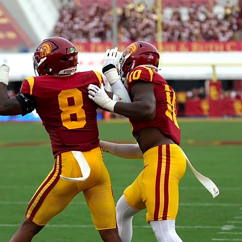 Lincoln Riley explains decision to suspend USC's Desman Stephens II