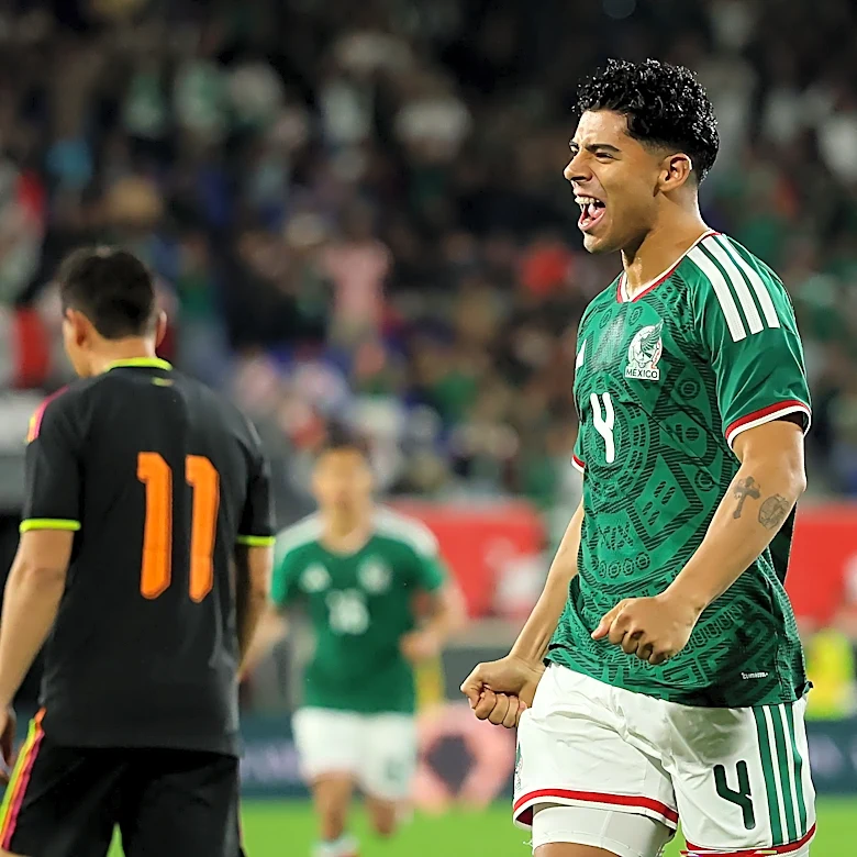 Marquez serious about protecting Mora: 3 things we learned from Mexico-Peru draw