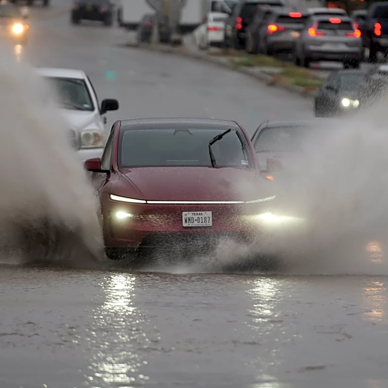 Sprawling 'hybrid' storm begins; multi-day deluge in forecast