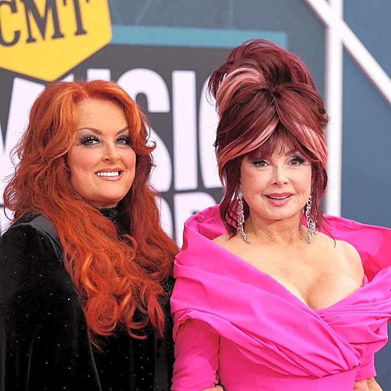 Wynonna Judd opens up about Naomi Judd's death and daughter's addiction