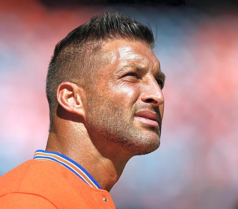 Tim Tebow, others distance themselves from Christian organization