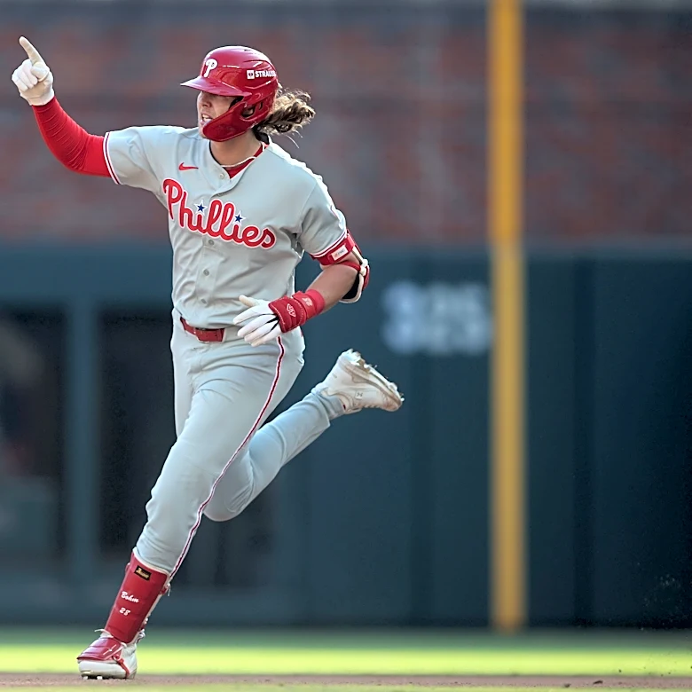 Phillies never say die with dramatic comeback to stay alive vs Braves