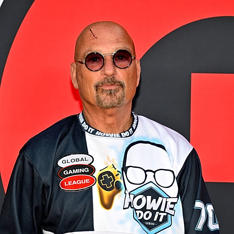 Howie Mandel narrowly escapes exploding car in video shared by his daughter