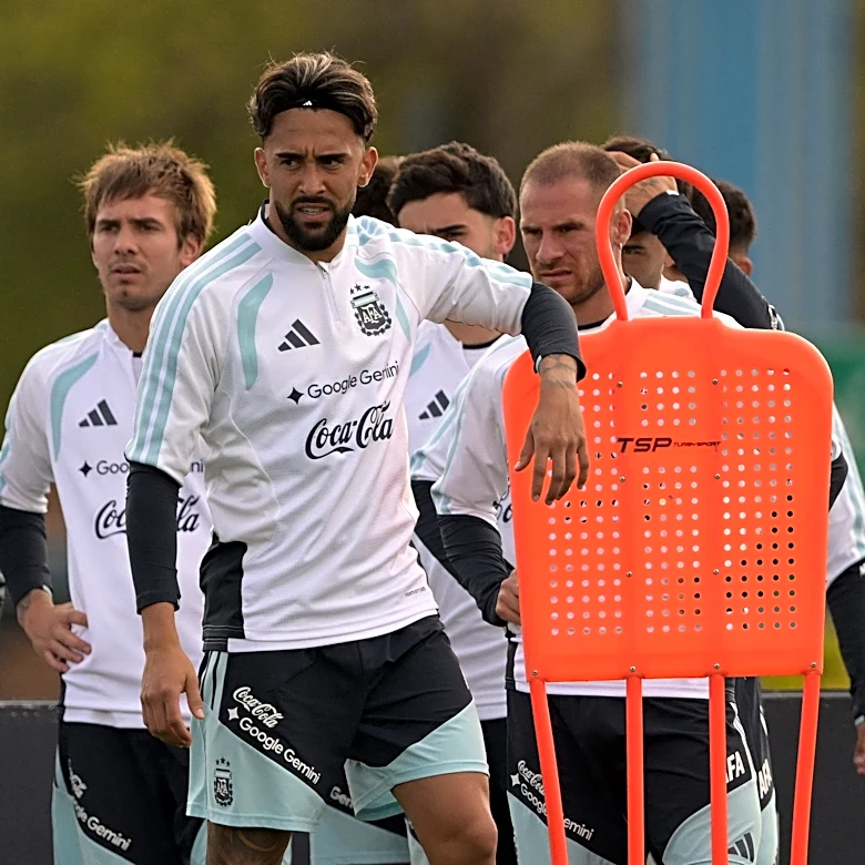 Flight difficulties from Africa put Argentina-Burkina Faso match at risk